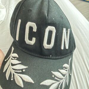 Black ICON DS quared 2 Cap